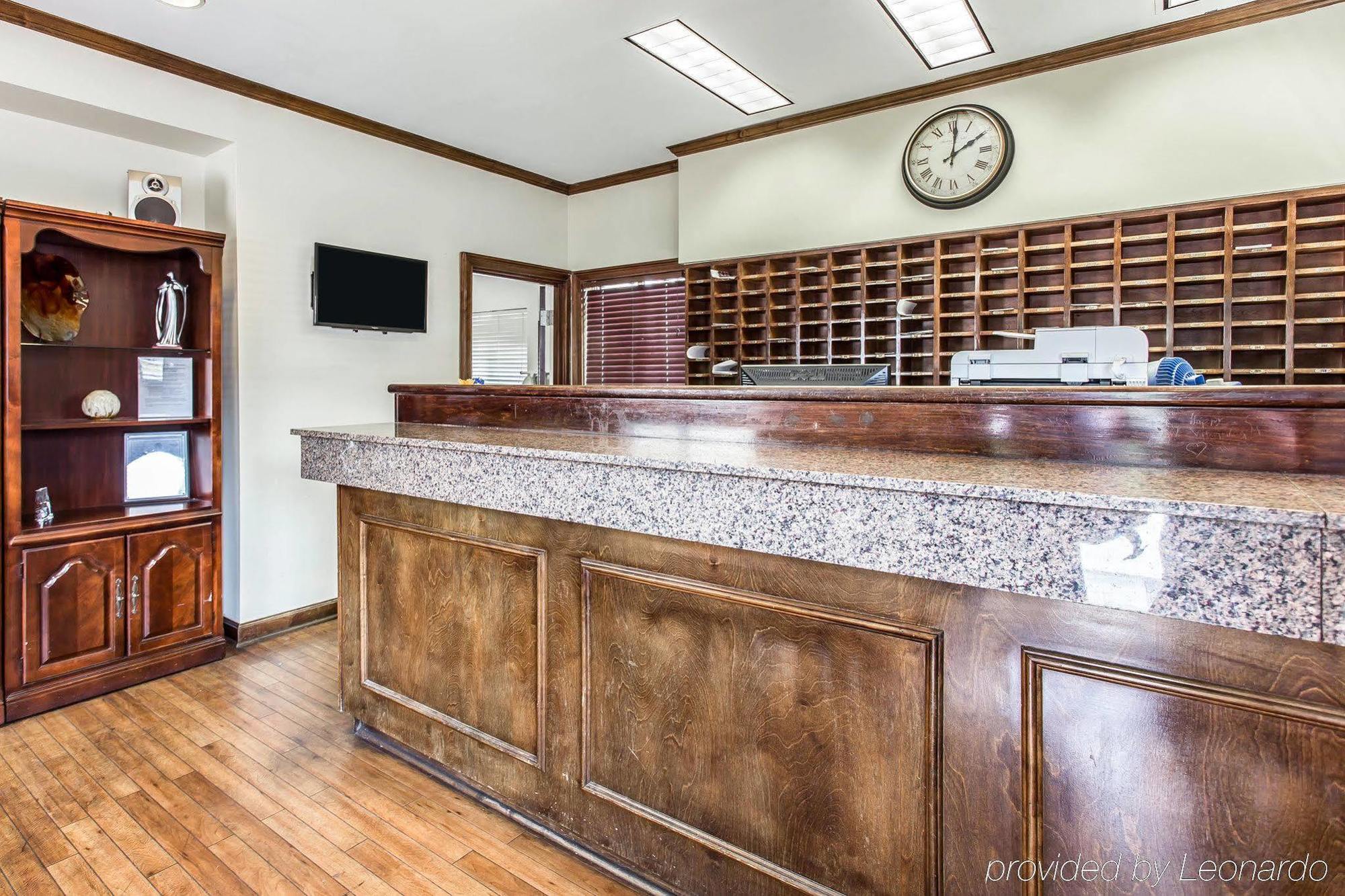 Hometowne Studios By Red Roof Atlanta - Chamblee Eksteriør bilde